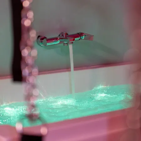 Apartment Capsule Balneo Jeu De Couple Mons (Bergen)