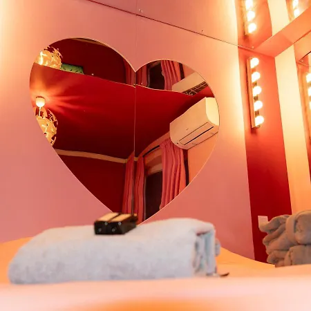 Apartment Capsule Balneo Jeu De Couple *